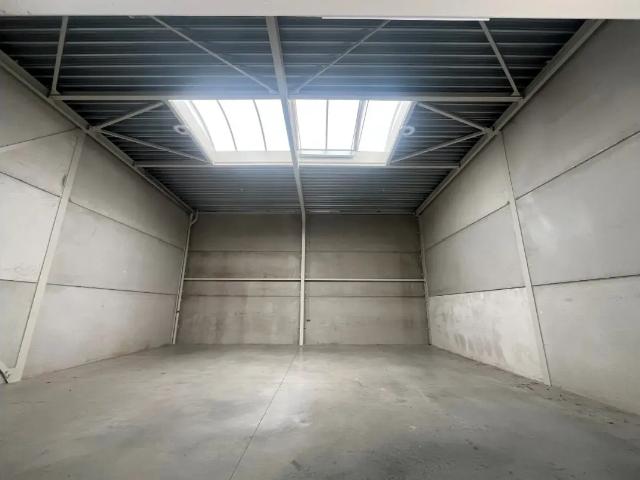 Local Commercial location à Woluwe-saint-etienne, Brabant