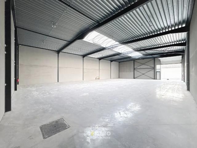 Local Commercial location à Oostkamp, West-Vlaanderen