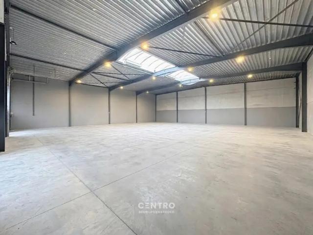 Local Commercial location à Oostkamp, West-Vlaanderen