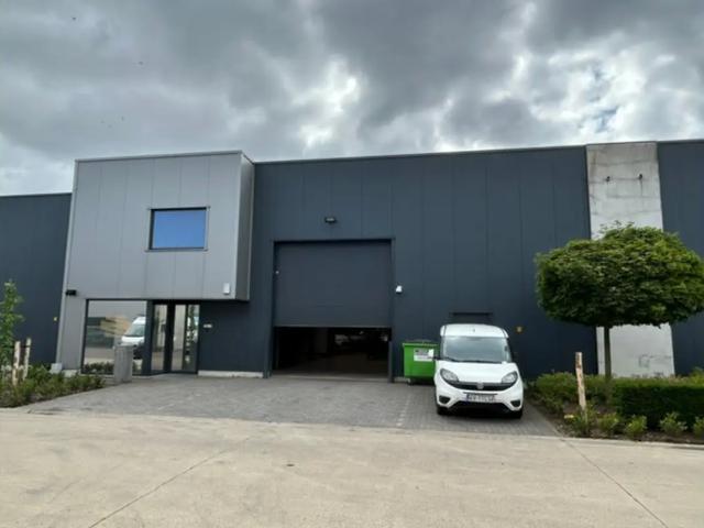 Local Commercial location à Overpelt, Limburg