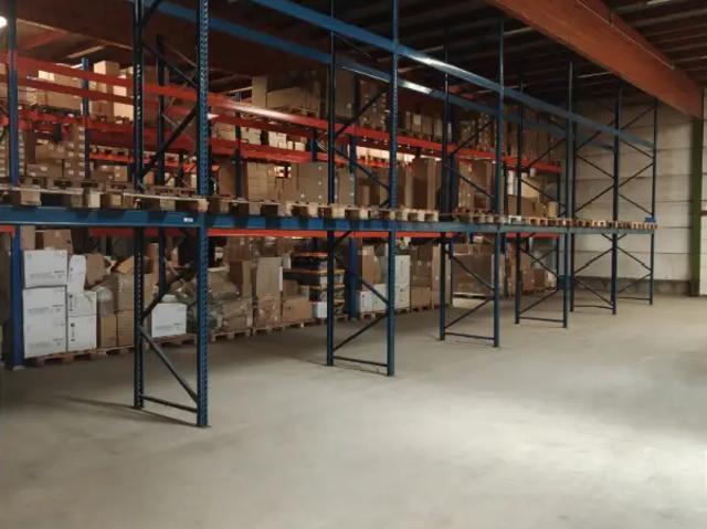 Local Commercial location à Rumpst, Antwerpen