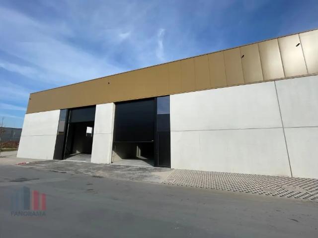Local Commercial location à Roeselare, West-Vlaanderen