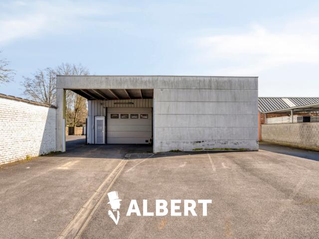 Local Commercial location à Roeselare, West-Vlaanderen