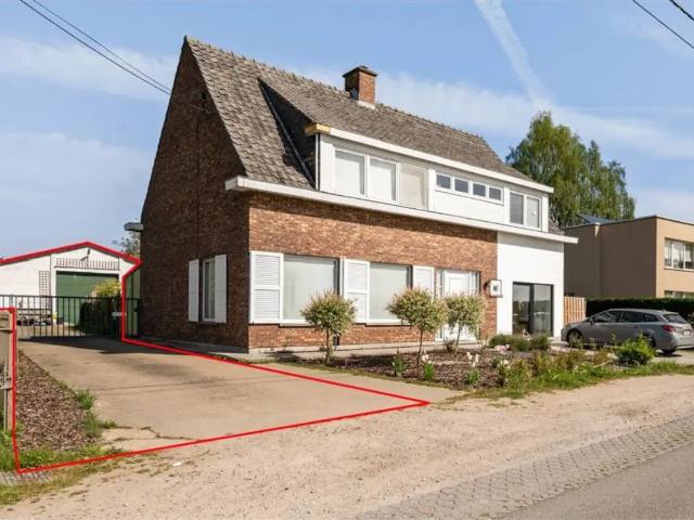 Local Commercial location à Sint-niklaas, Oost-Vlaanderen