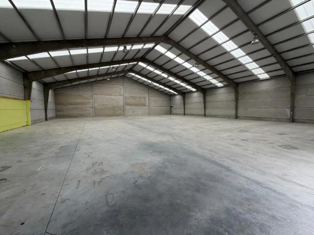 Local Commercial location à Sint-pieters-leeuw, Brabant