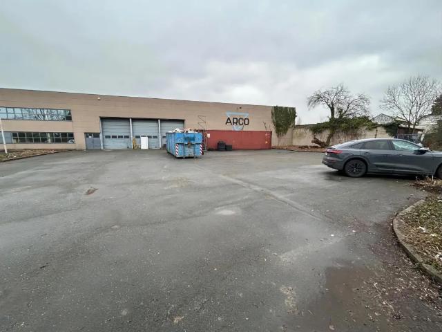Local Commercial location à Sint-pieters-leeuw, Brabant