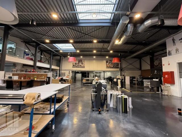 Local Commercial location à Sint-pieters-leeuw, Brabant
