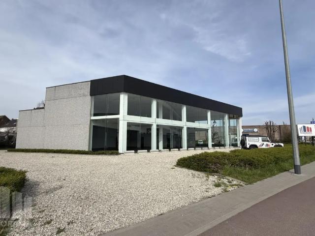 Local Commercial location à Sint-pieters-leeuw, Brabant