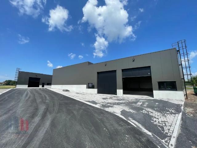 Local Commercial location à Tielt, West-Vlaanderen