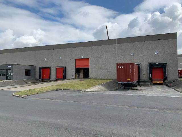 Local Commercial location à Brunehaut, Wallonie