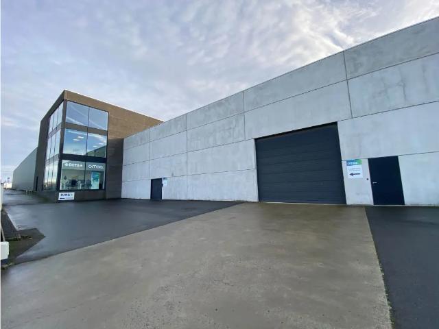 Local Commercial location à Waregem, West-Vlaanderen