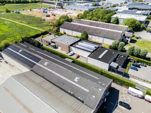 Local Commercial location à Waver, Wallonie