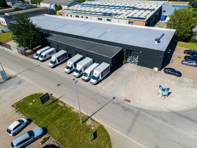 Local Commercial location à Waver, Wallonie