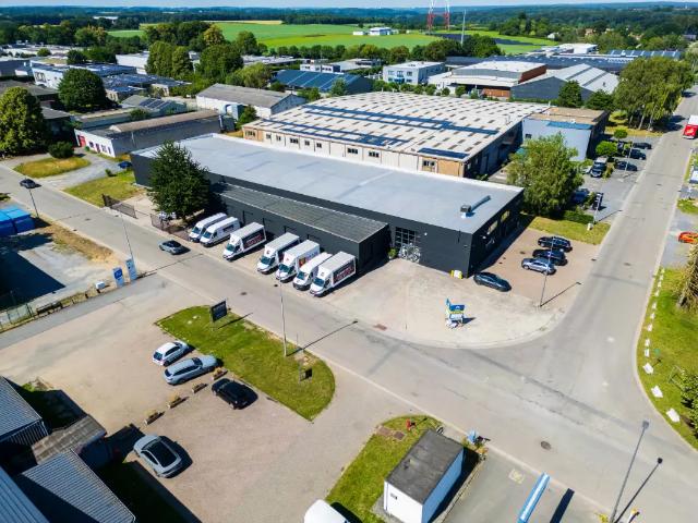Local Commercial location à Waver, Wallonie