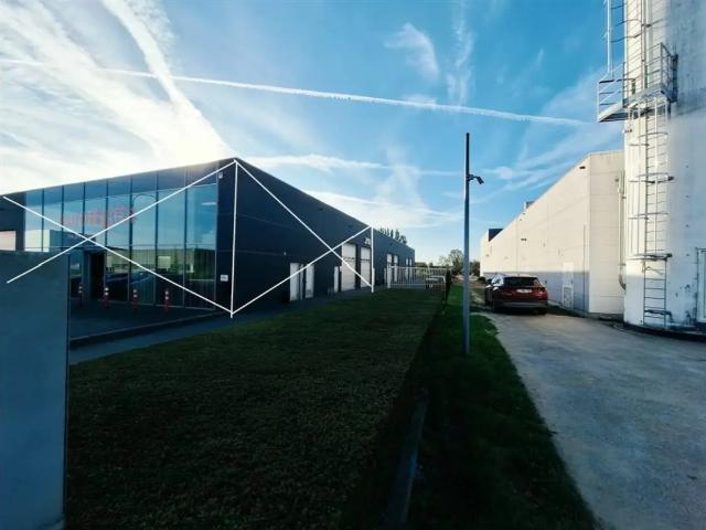 Local Commercial location à Wervik, West-Vlaanderen