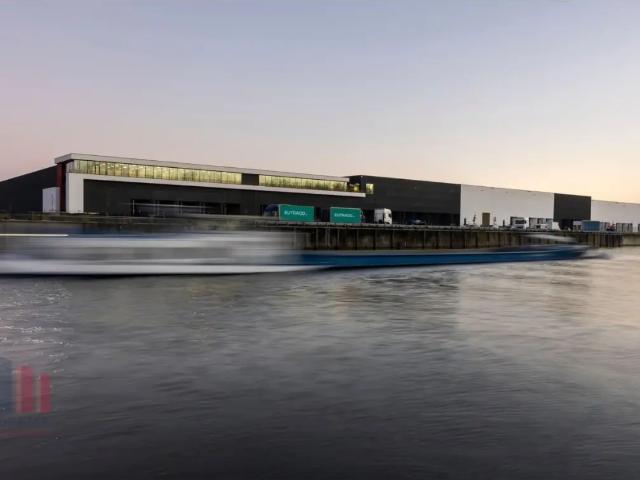 Local Commercial location à Willebroeck, Antwerpen