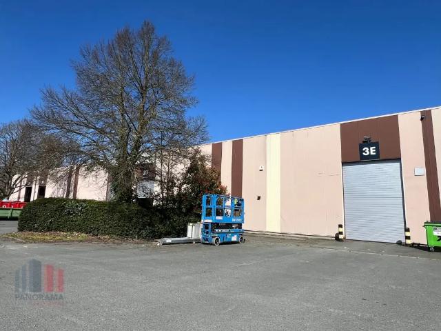 Local Commercial location à Woluwe-saint-etienne, Brabant