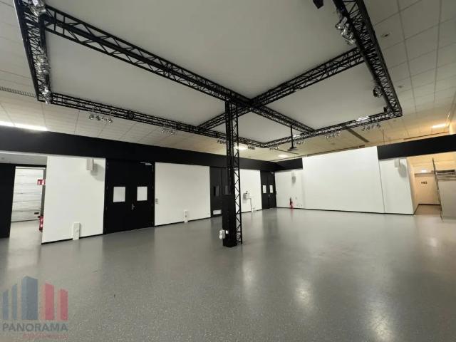 Local Commercial location à Woluwe-saint-etienne, Brabant