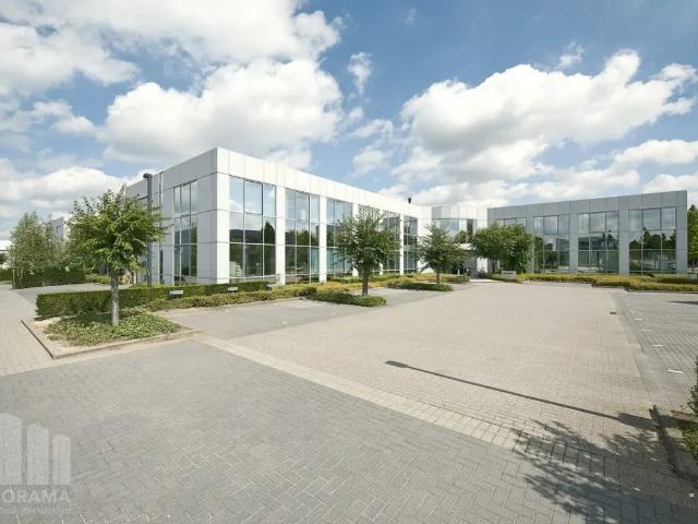 Local Commercial location à Woluwe-saint-etienne, Brabant