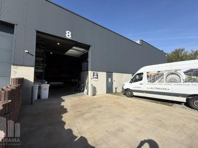 Local Commercial location à Woluwe-saint-etienne, Brabant
