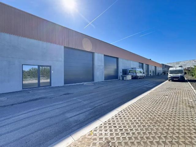 Local Commercial location à Zedelgem, West-Vlaanderen