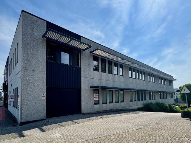 Local Commercial location à Zellik, Brabant