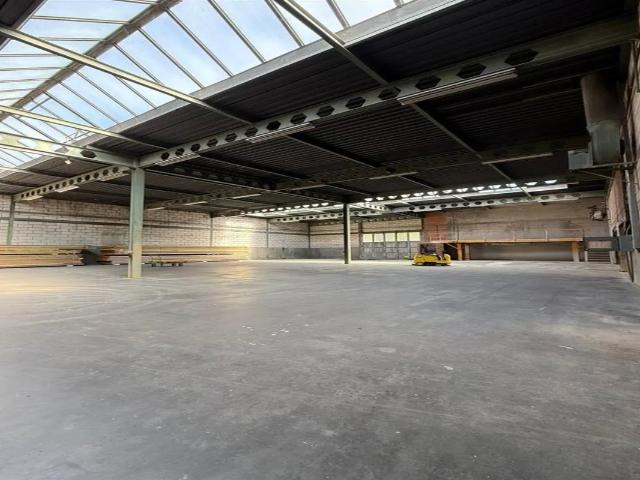 Local Commercial location à Montaigu-zichem, Brabant