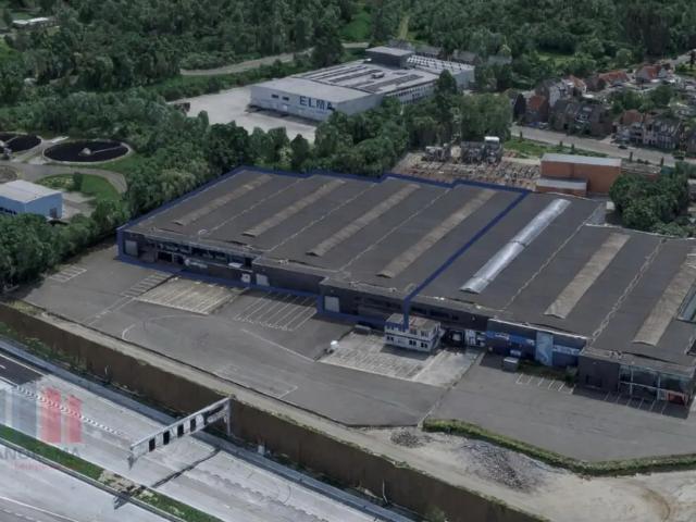 Local Commercial location à Burcht, Oost-Vlaanderen
