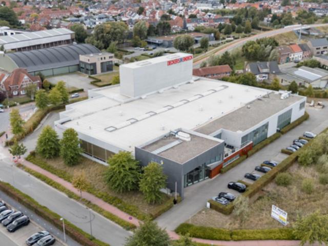 Local Commercial location à Burcht, Oost-Vlaanderen