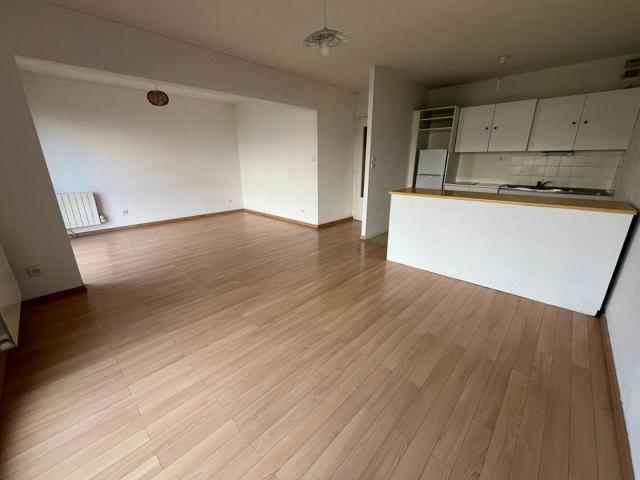 Studio location à Saint-Césaire, Nîmes