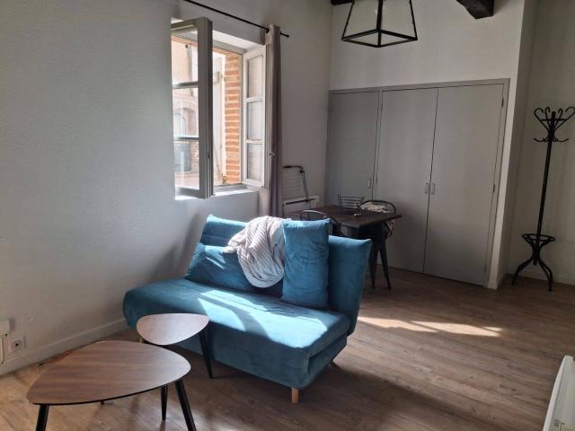 Studio location à Les Chênes, Montauban