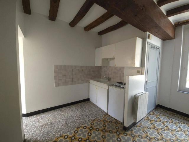 Studio location à Rossay, Loudun