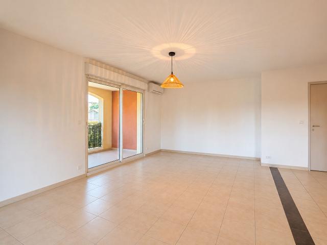Appartement location à Aix-en-Provence, Lambesc
