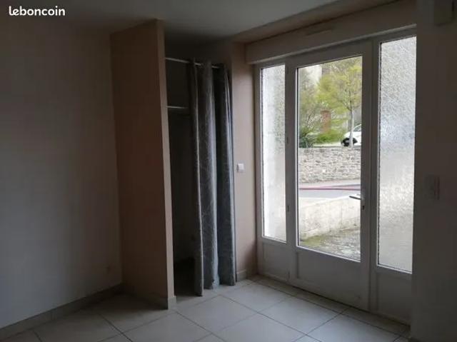 Maison location à Le Champ Hermé, Guipel