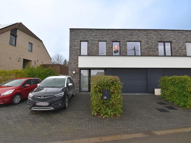 Chalet location à Sint-pieters-leeuw, Brabant