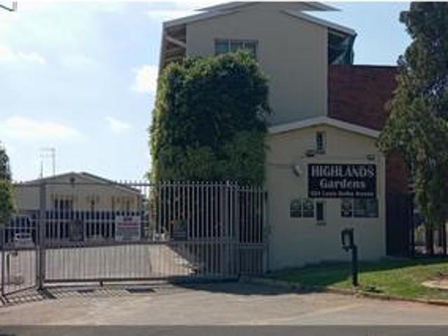 Townhouse for sale in Vosloorus, Gauteng