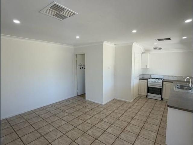 House for rent in Forrestfield, Western Australia