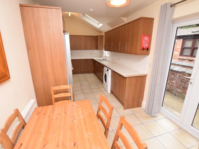 Room for rent in Haddon, East Midlands