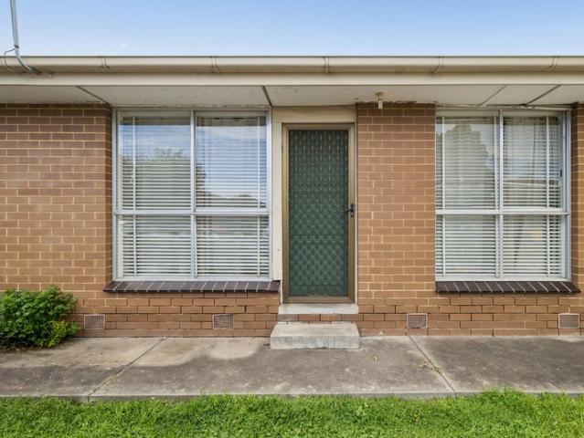 Apartment for sale in South Kingsville, Melbourne