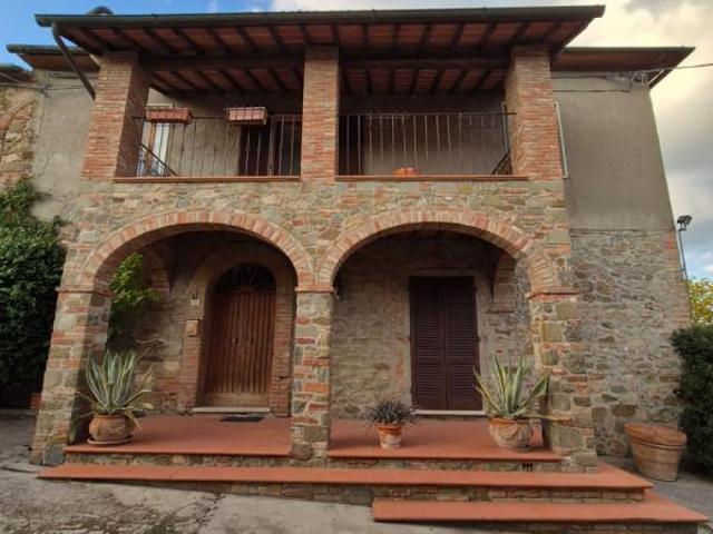 Casa in vendita a Lucignano, Toscana
