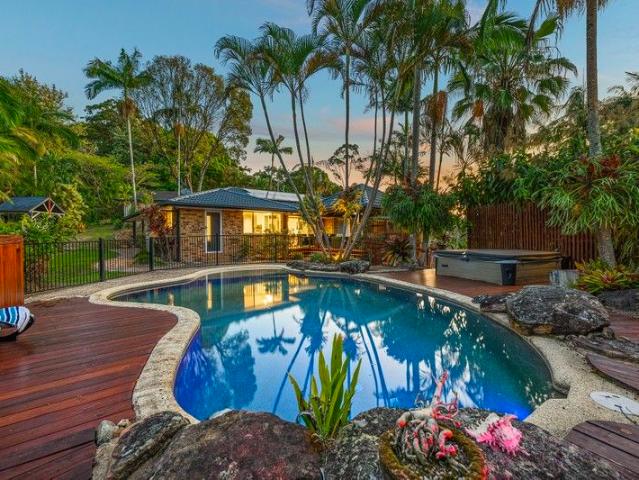 House for sale in Gold Coast West, Gold Coast