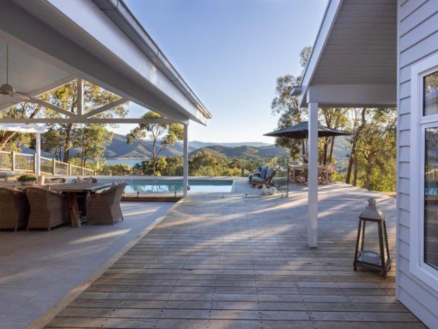 House for sale in Mountain Bay, Victoria