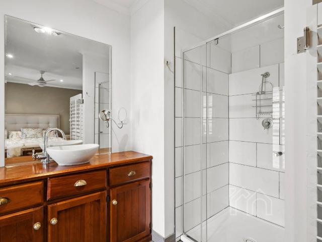 House for sale in Drummond North, Victoria