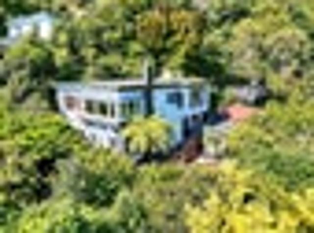 House for sale in Days Bay, Wellington
