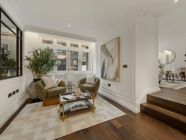 Apartment for rent in Mayfair, Greater London
