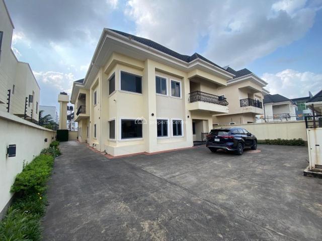 Detached duplex for rent in Ikeja , Abuja