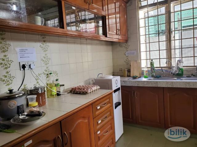 Room for rent in Petaling, Damansara Damai