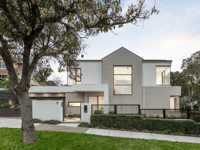 House for sale in Surrey Hills, Melbourne