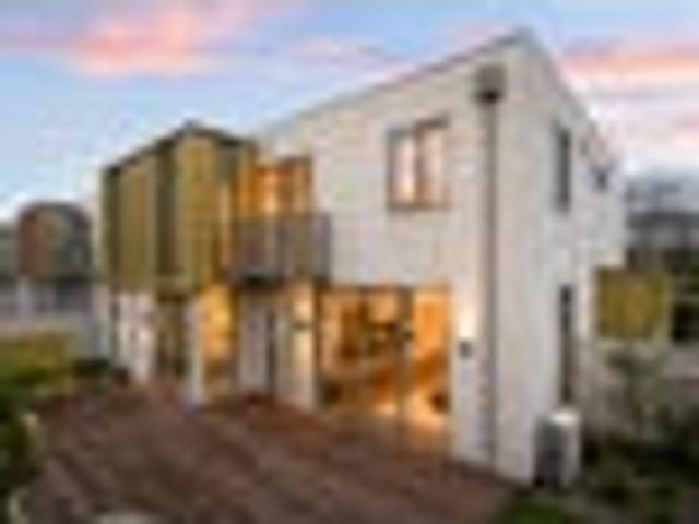 House for sale in Saint Albans, Canterbury