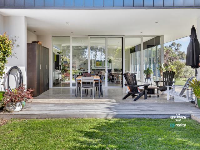 Cottage for sale in Meeniyan, Victoria